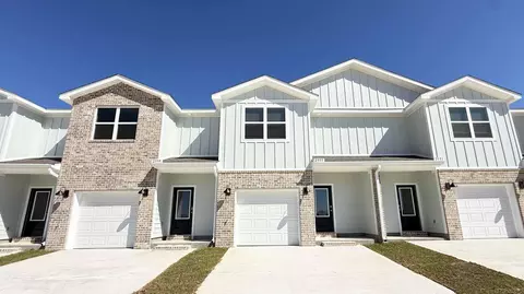 2406 Cliff Hollow Cir, Gulf Breeze, FL 32563