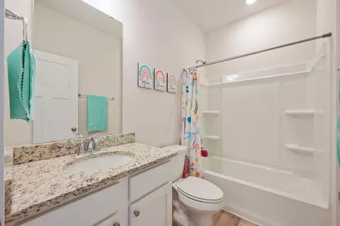Bath - 2411 Dakota Way, Crestview, FL 32536 photo 5 of 5