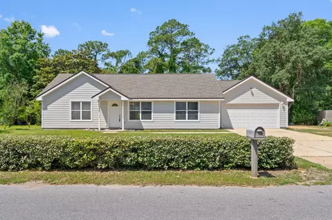 1929 Williams Creek Dr, Navarre, FL 32566