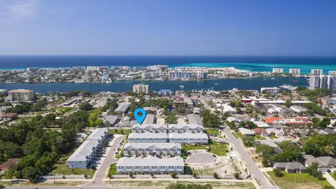 View/Area - 22 Redbird Loop, Destin, FL 32541 photo 1 of 7