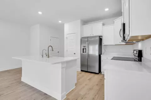 Kitchen - 22 Redbird Loop, Destin, FL 32541 photo 4 of 5
