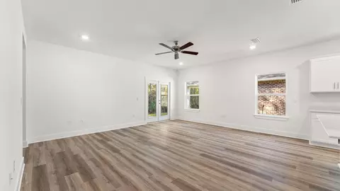 150 E Gray Owl Dr, Freeport, FL 32439 photo 9