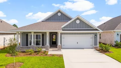 104 E Gray Owl Dr, Freeport, FL 32439