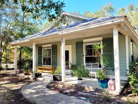 69 Apple Ct, Santa Rosa Beach, FL 32459