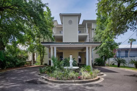 105 Brooks St UNIT 3, Fort Walton Beach, FL 32548