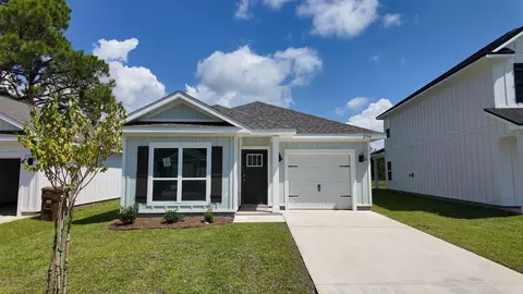 2138 Aqua St, Gulf Breeze, FL 32563