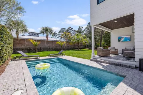 186 Bramble St, Santa Rosa Beach, FL 32459