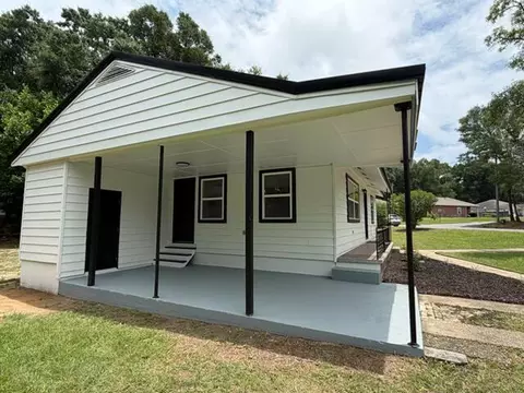 197 W North Ave, Crestview, FL 32536