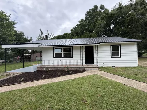 197 W North Ave, Crestview, FL 32536