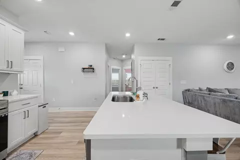 Kitchen - 163 Blooming Cv, Crestview, FL 32539 photo 9 of 9