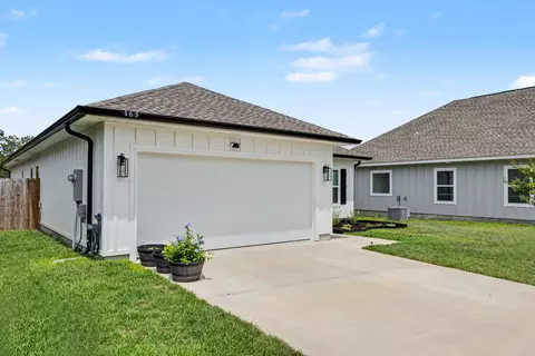 Exterior - 163 Blooming Cv, Crestview, FL 32539 photo 4 of 7