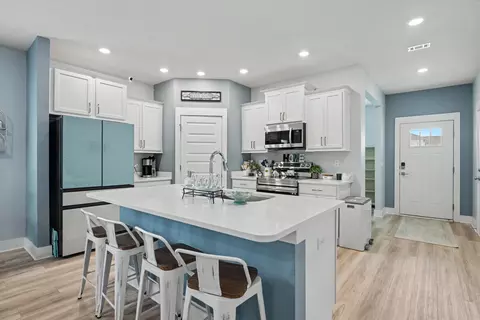 Kitchen - 163 Blooming Cv, Crestview, FL 32539 photo 2 of 9