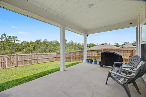 Exterior - 163 Blooming Cv, Crestview, FL 32539 photo 5 of 7