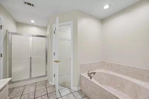 Bath - 1200 Sly Dr, Baker, FL 32531 photo 3 of 4