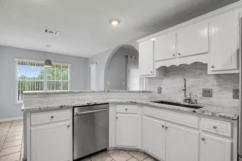 Kitchen - 1200 Sly Dr, Baker, FL 32531 photo 4 of 7