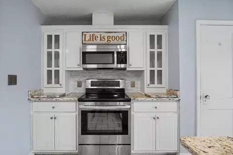Kitchen - 1200 Sly Dr, Baker, FL 32531 photo 7 of 7