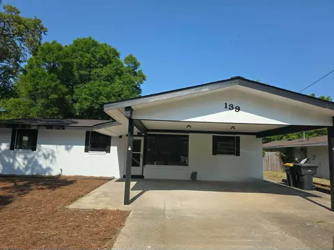 139 NW Robinwood Dr, Fort Walton Beach, FL 32548