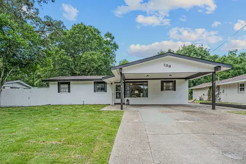 139 NW Robinwood Dr, Fort Walton Beach, FL 32548
