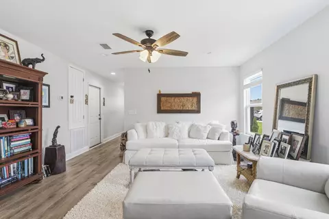 Entry Way - 5370 Highview Dr, Crestview, FL 32539 photo 5 of 6