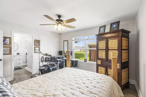 Bedroom - 5370 Highview Dr, Crestview, FL 32539 photo 2 of 2