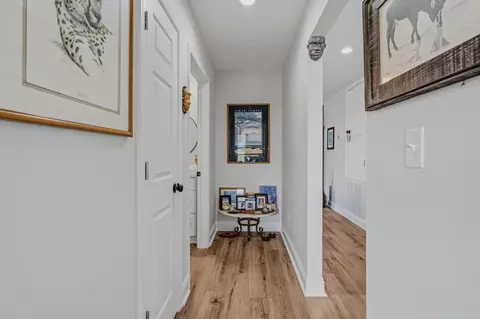 Entry Way - 5370 Highview Dr, Crestview, FL 32539 photo 6 of 6