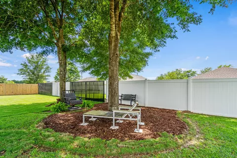 Exterior - 5370 Highview Dr, Crestview, FL 32539 photo 12 of 17