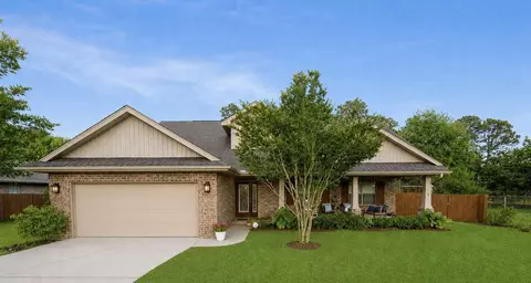 206 Raptor Dr, Crestview, FL 32536