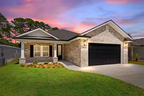 43 Owen St, Niceville, FL 32578