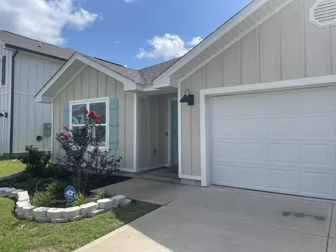 433 Scarborough St, Crestview, FL 32539