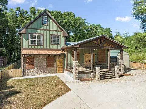981 E Chestnut Ave, Crestview, FL 32539