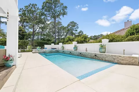 1474 E Baytowne Ave, Miramar Beach, FL 32550