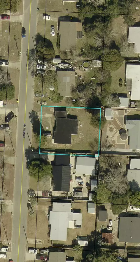 640 Cornwall Ter, Mary Esther, FL 32569