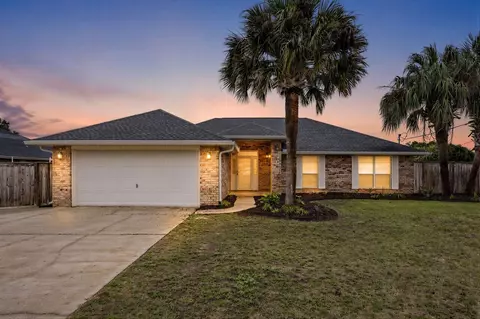 Exterior - 4863 Traxx St, Crestview, FL 32536 photo 2 of 10