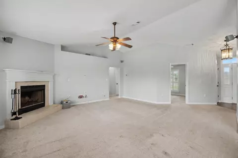 Living - 4863 Traxx St, Crestview, FL 32536 photo 4 of 4