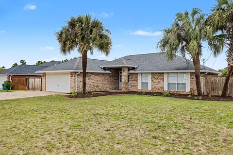 Exterior - 4863 Traxx St, Crestview, FL 32536 photo 3 of 10