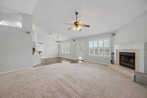 Living - 4863 Traxx St, Crestview, FL 32536 photo 2 of 4