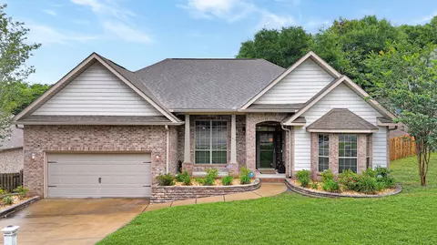 616 Red Fern Rd, Crestview, FL 32536