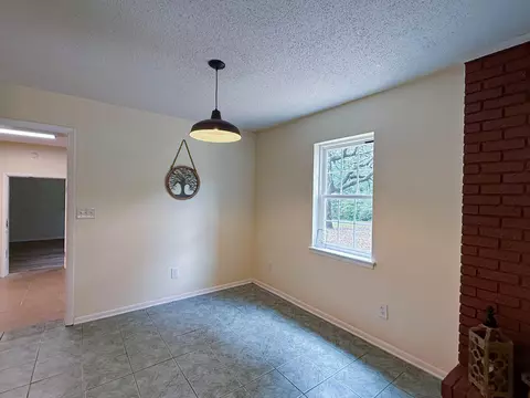 Dining - 5703 Old River Rd, Baker, FL 32531 photo 1 of 1