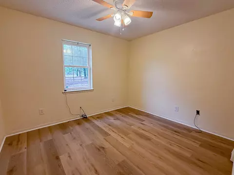 Bedroom - 5703 Old River Rd, Baker, FL 32531 photo 6 of 7