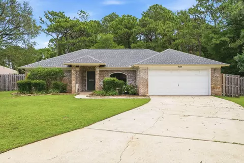 9318 Lucian Ct, Navarre, FL 32566