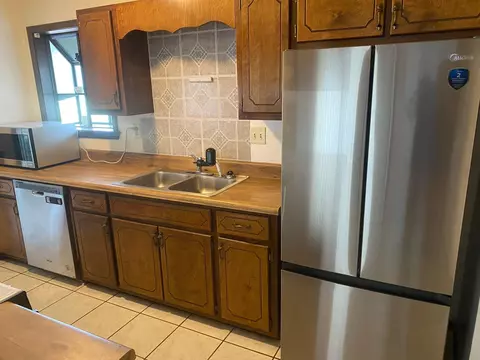 Kitchen - 113 E Walker Cir, Crestview, FL 32539 photo 3 of 4