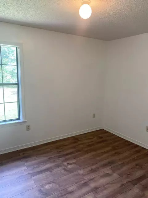 Bedroom - 113 E Walker Cir, Crestview, FL 32539 photo 1 of 3