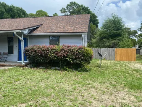 Exterior - 113 E Walker Cir, Crestview, FL 32539 photo 2 of 2