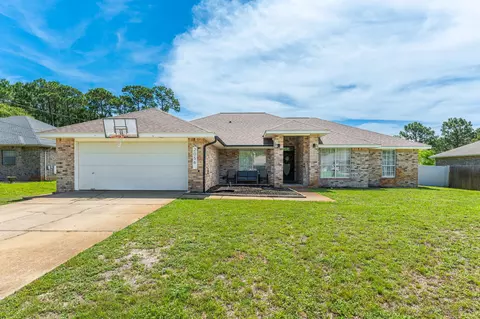 2056 Sundown Dr, Navarre, FL 32566