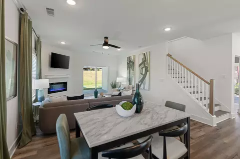 Dining - 579 Bluebeech St, Freeport, FL 32439 photo 4 of 4