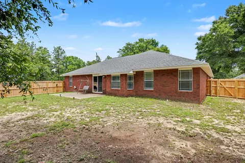 Exterior - 6100 Dragonfly Way, Crestview, FL 32536 photo 5 of 8