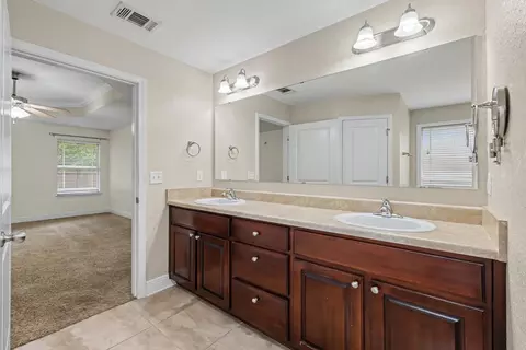 Bath - 6100 Dragonfly Way, Crestview, FL 32536 photo 1 of 4
