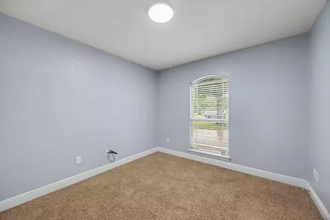 Bedroom - 6100 Dragonfly Way, Crestview, FL 32536 photo 2 of 6