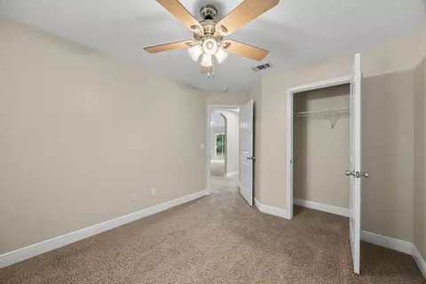 Bedroom - 6100 Dragonfly Way, Crestview, FL 32536 photo 4 of 6