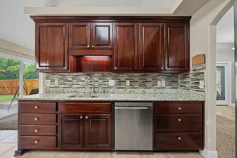 Kitchen - 6100 Dragonfly Way, Crestview, FL 32536 photo 7 of 7
